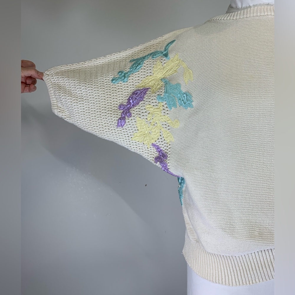 Vintage Kyouko Design Studio Pastel Floral Embroidered Cotton Knit Sweater - Picture 2 of 6